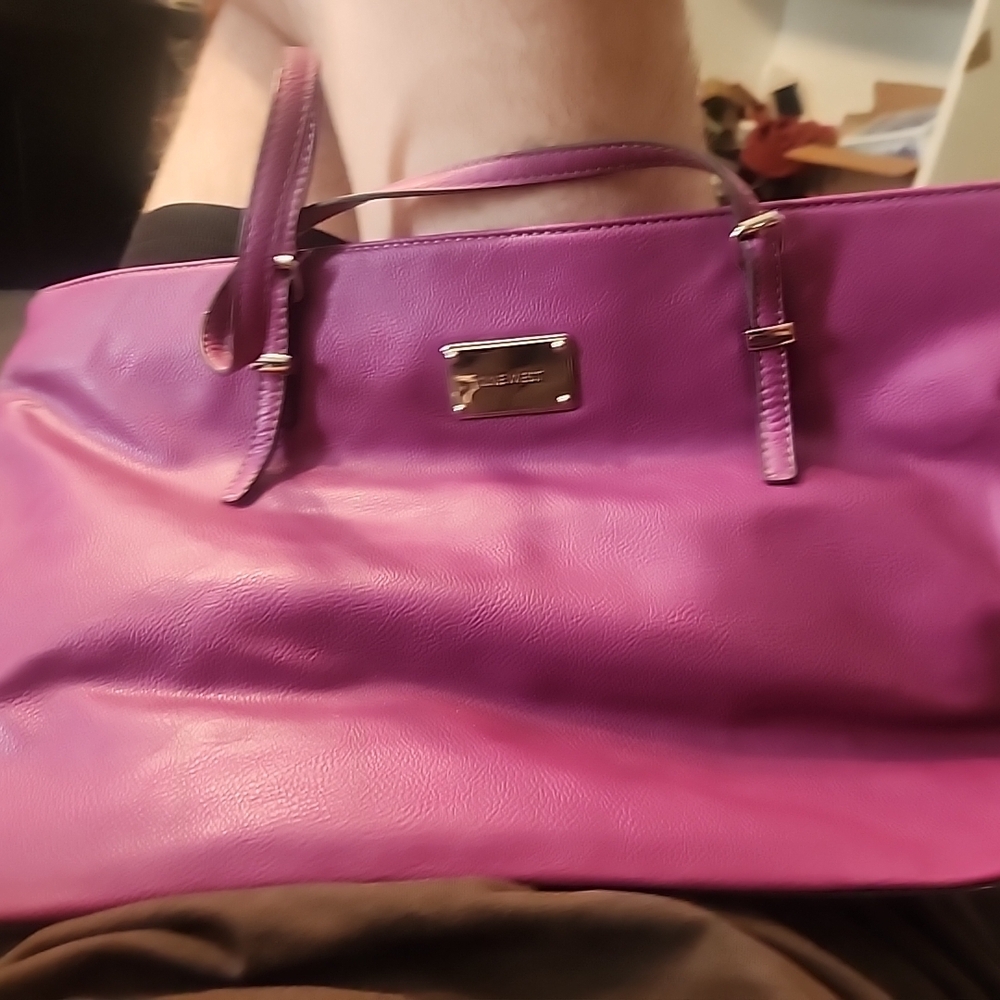 Nine West Fuchsia Tote with Gold Plaque